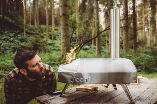 Ooni Karu 12 vegyestüzelésű pizzakemence