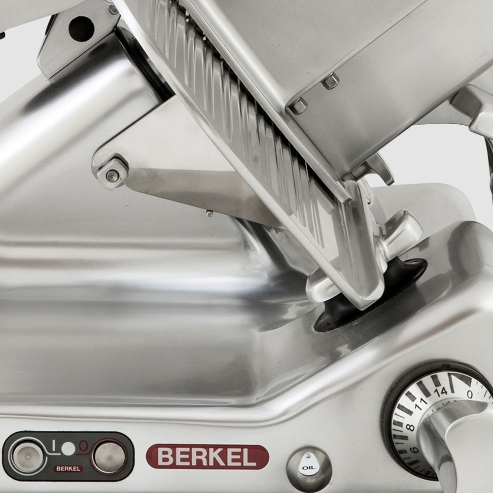 Berkel Suprema Gravitá PEG 350 szeletelő - Alumínium gomb 0 - 14 mm-es progresszív beállítással.