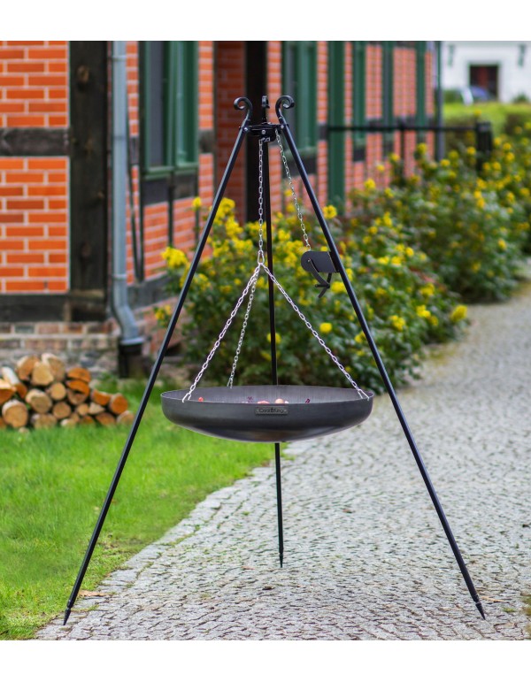 180/200 cm porfestett tripod wokkal, csorlo es lancos magassagallitas, szembol fenykepezve