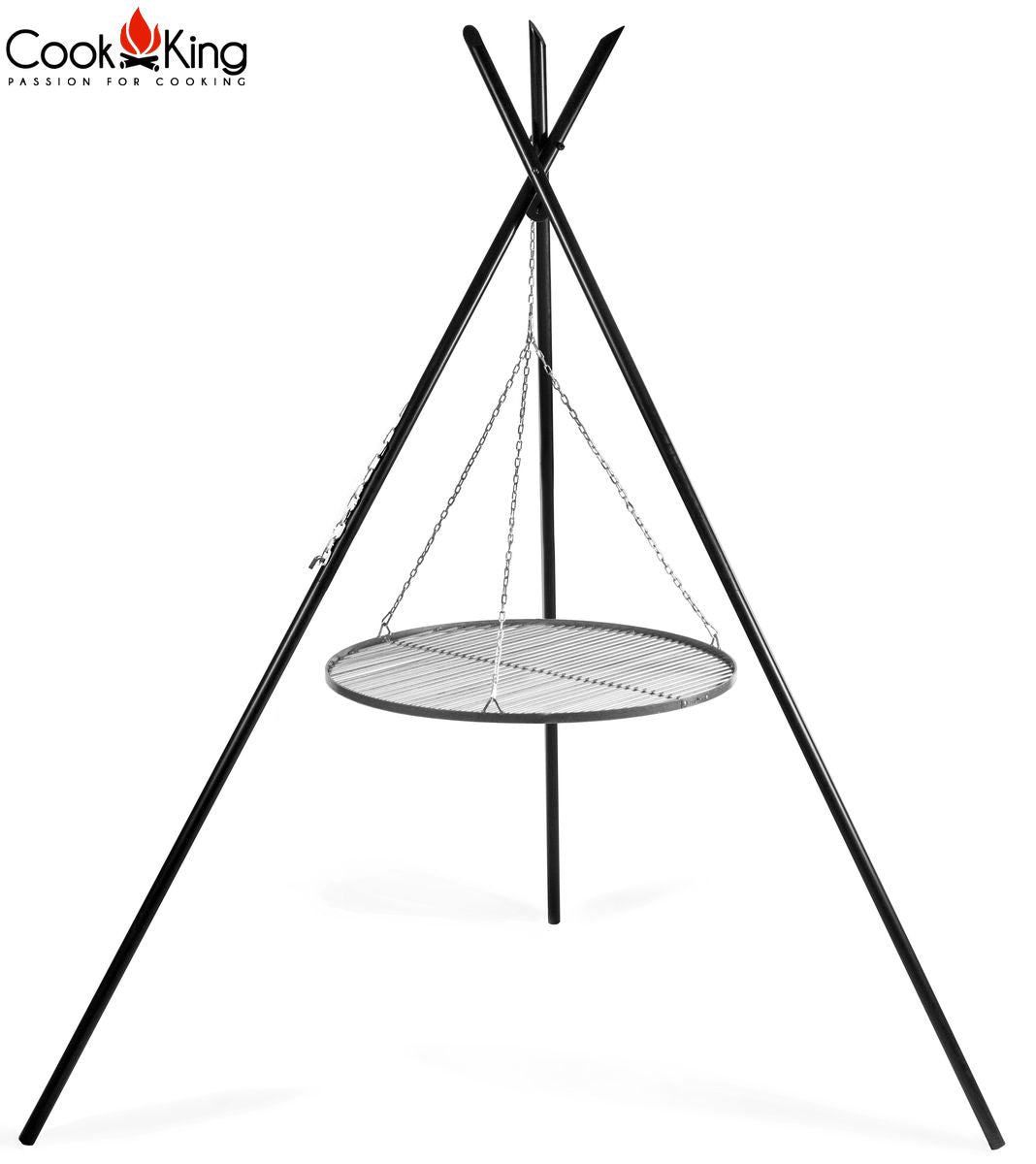 Cook King TIPI állványos grill, 210 cm, függesztett inox rács, láncos magasságállítás, fehér háttér.
