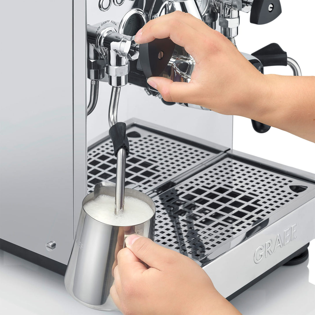 Fedezze fel a Sage és Graef eszpresszó- és filteres kávéfőzőket – barista szintű kávék otthoni elkészítéséhez.