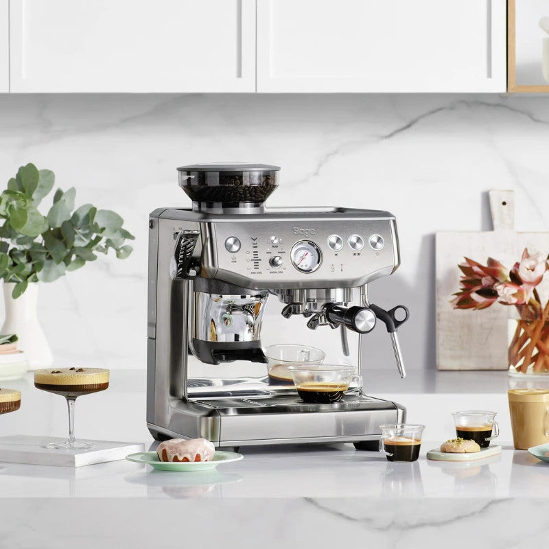 the Barista Express™ Impress Eszpresszó gép kávédarálóval SES876BSS